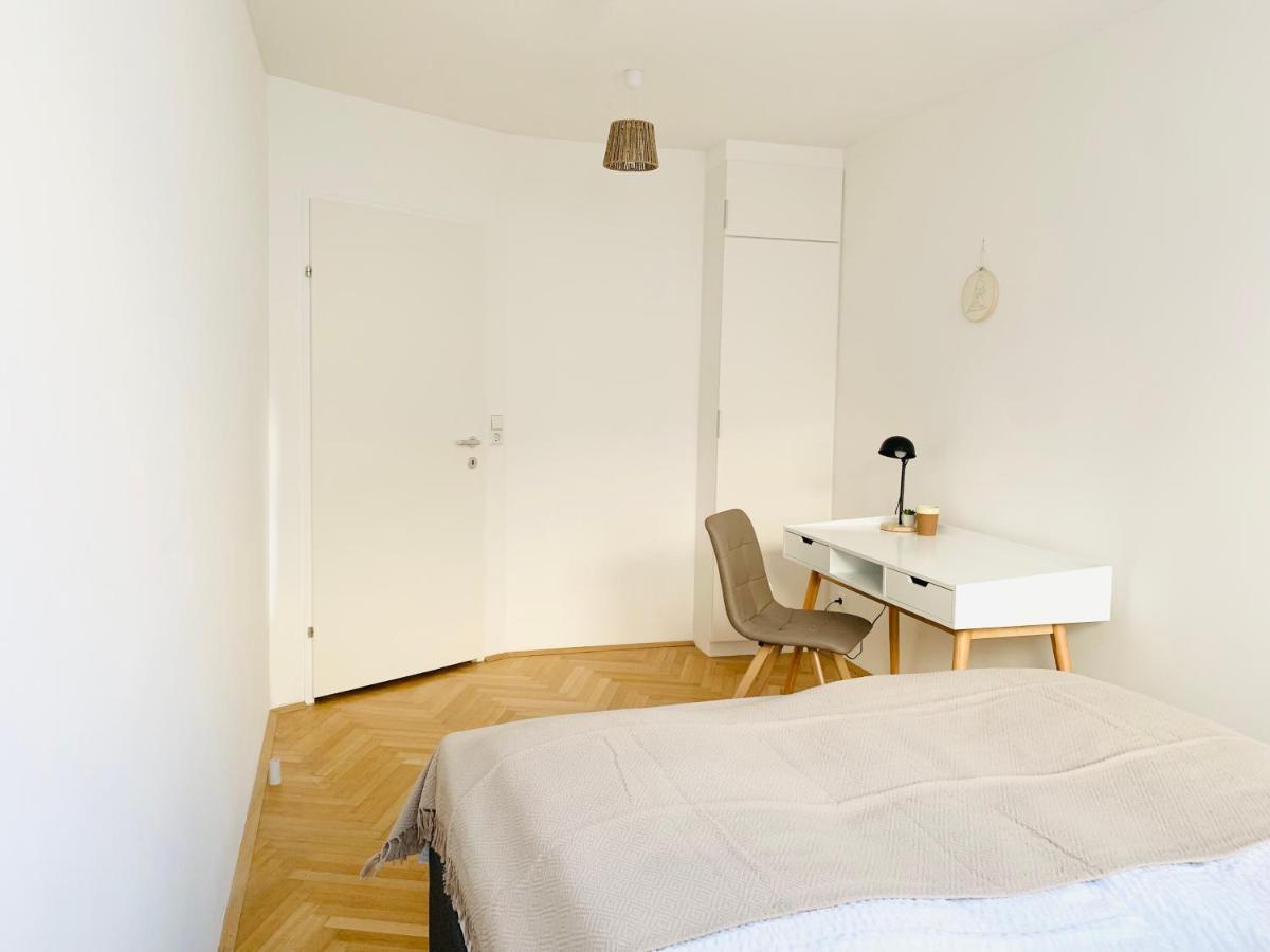 Ruhige Wohnung Im Gasometer Wien *Wifi*U3*Netflix* Buitenkant foto